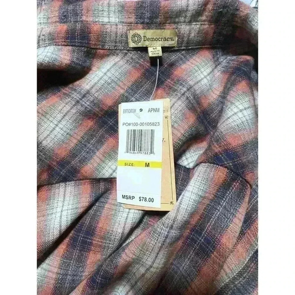 NWT Democracy Flannel,‎ Size M.  Long Sleeve - Picture 3 of 5